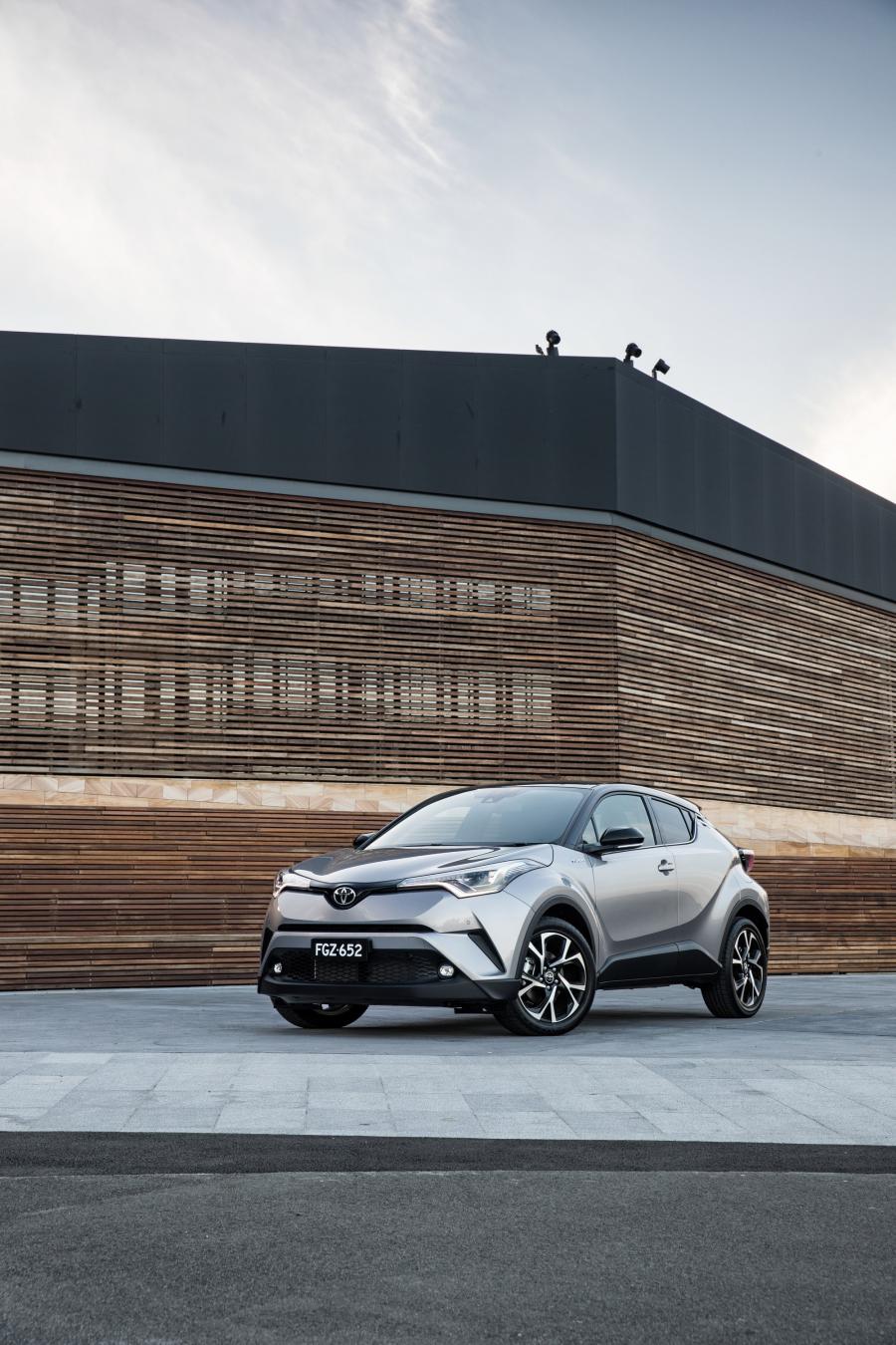  Toyota C-HR 2017 года  (AU) (фото 26 из 30)